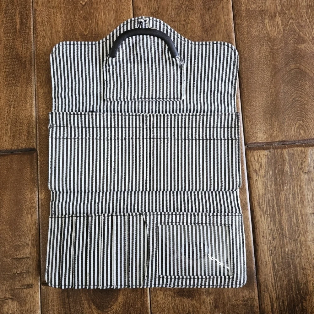 Thirty-One wallet